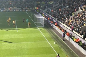 德布劳内焦点对战，Uzi与80激战快船分钟，战术调整胜负难料！